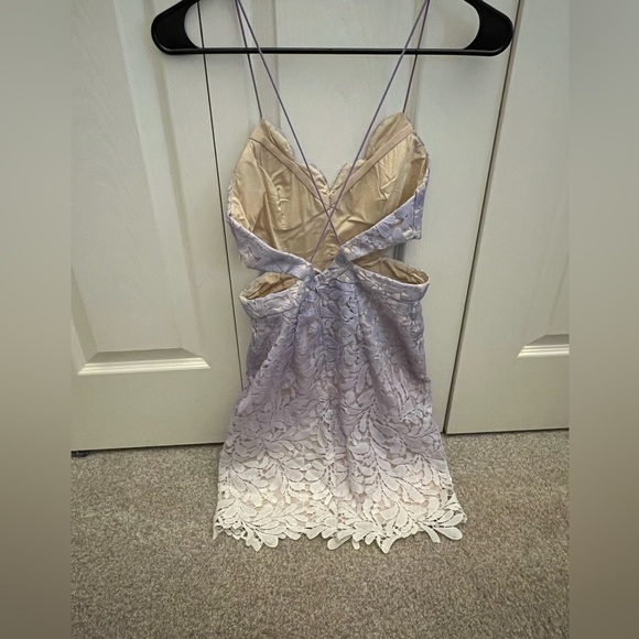 Purple and white floral dress - Picture 3 of 5